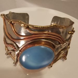 RARE Vintage Chalcedony Gemstone  Handmade Artisian Cuff Bracelet Hand-Hammered